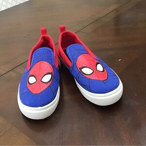 Boy, Spider-Man slip on shoes